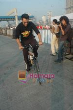 Jacky Bhagnani at Mumbai Cyclothon in Bandra, Mumbai on 13th Feb 2011 (4).JPG